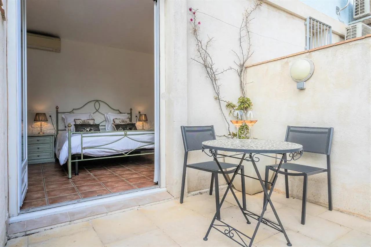 **  Hotel Le Mediterranee Hyères Francie
