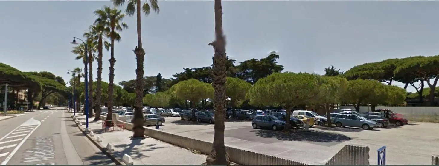 **  Hotel Le Mediterranee Hyères Franciaország