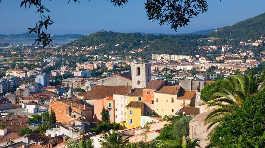 **  Hotel Le Mediterranee Hyeres France
